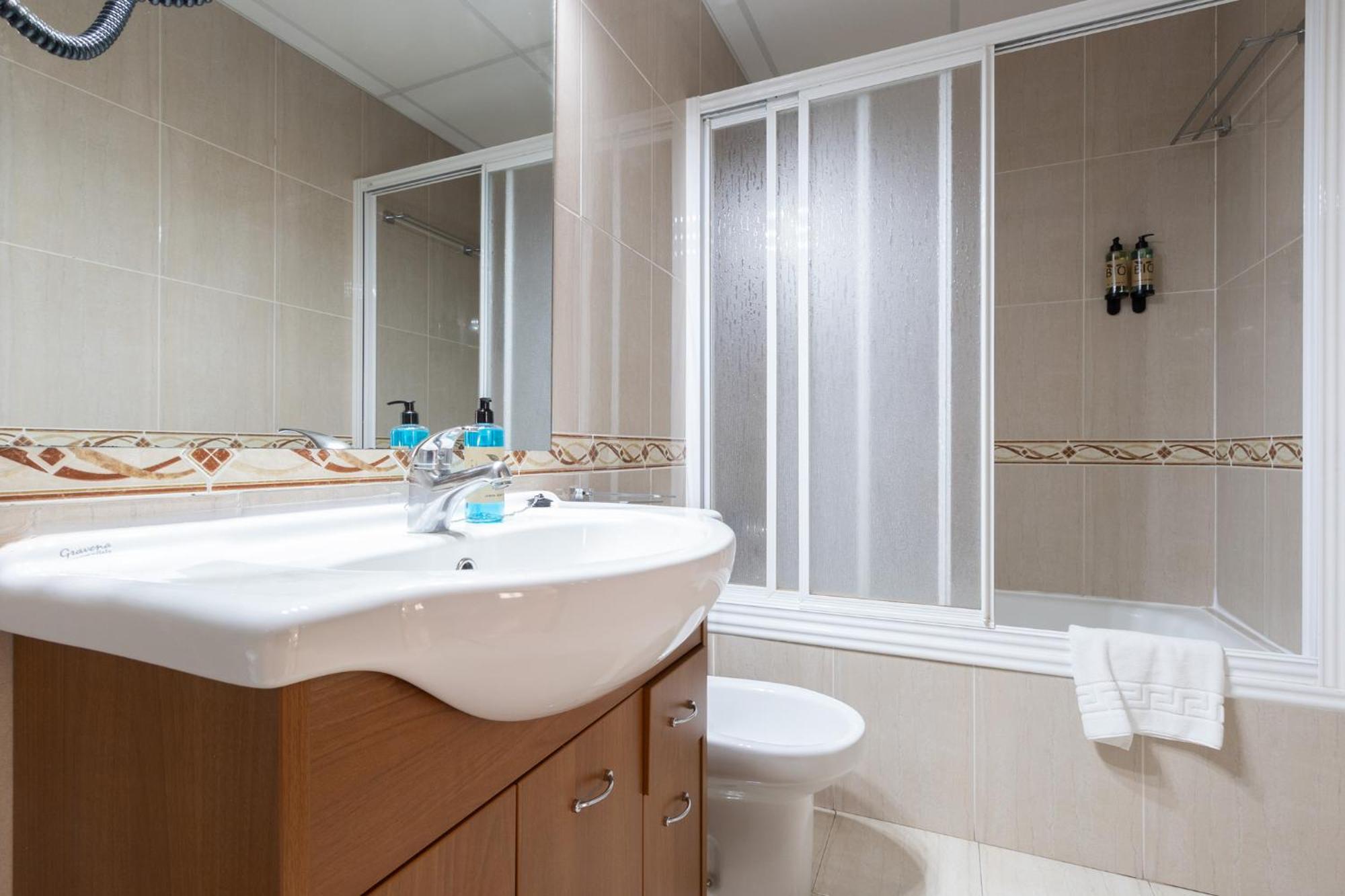 Insidehome Zaravencia Plaza Mayor Toro Exterior photo